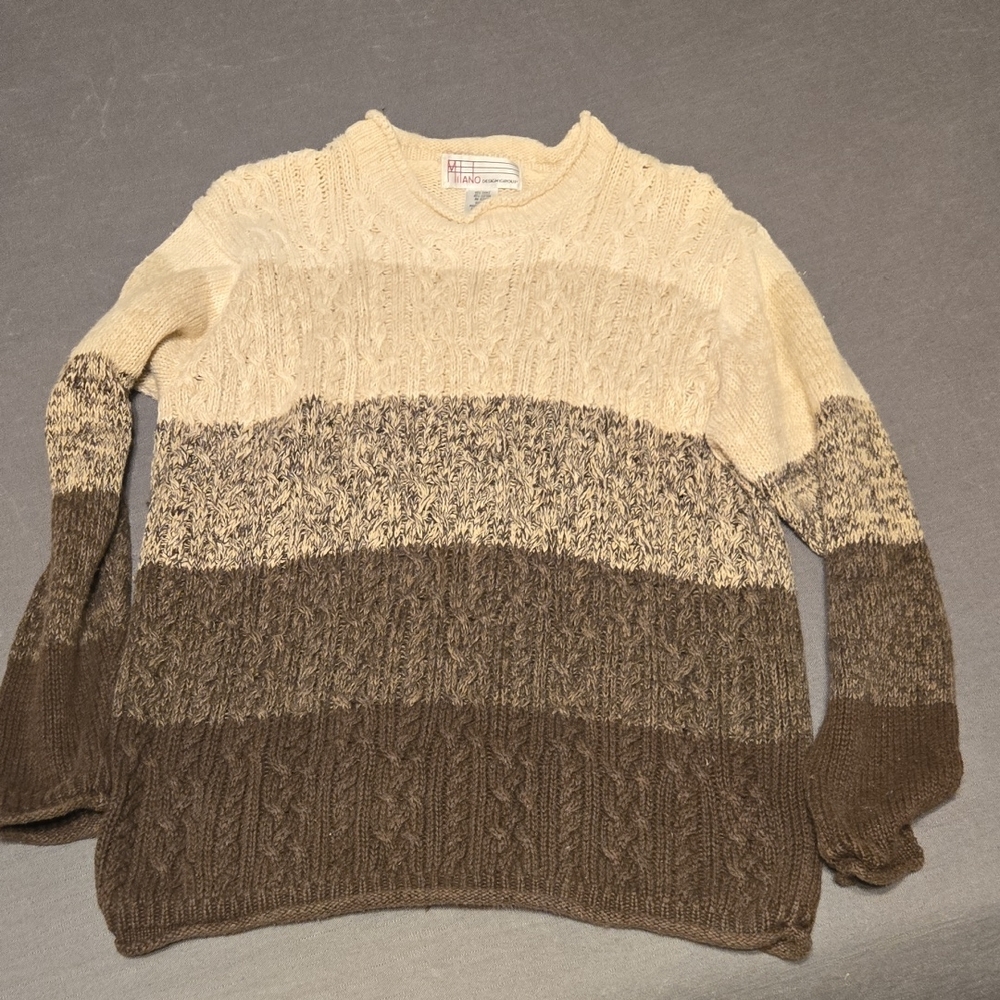 Milano Women's Cream and Brown Crewneck Sweater
